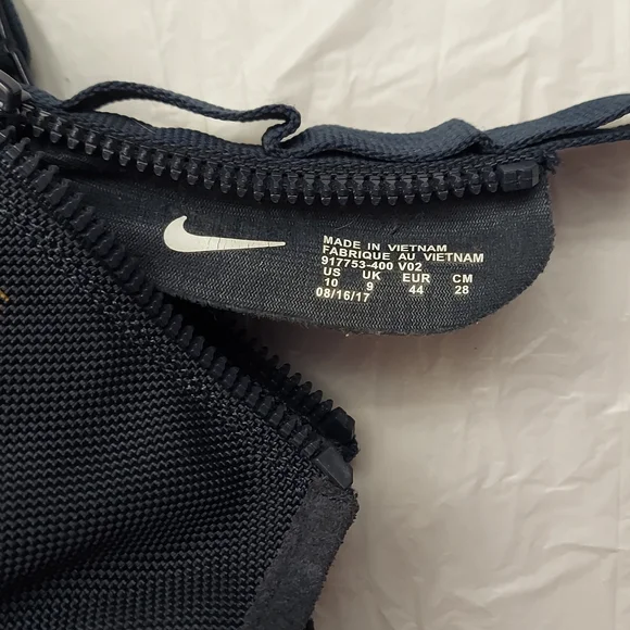 Nike Black and Gold Mid-Top Sneakers - Picture 3 of 7